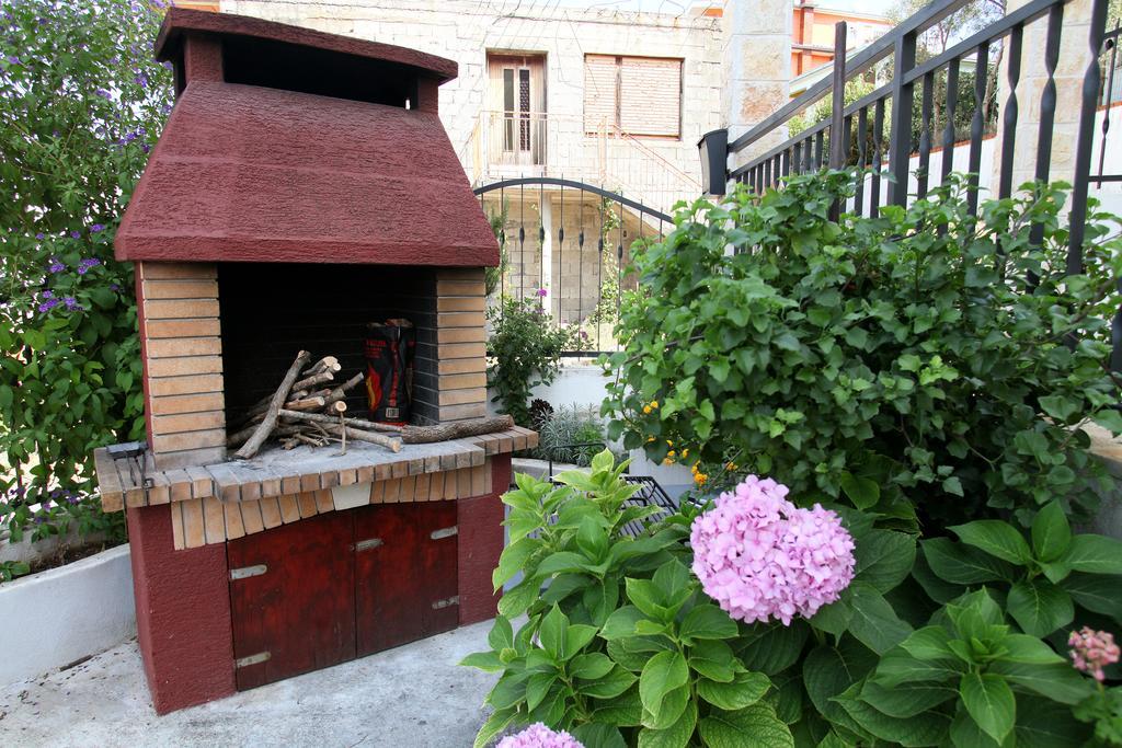 Apartments Sakal Trogir Exterior foto